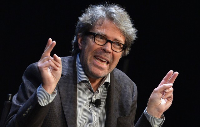 I love this picture of Franzen because it makes him look like an asshole