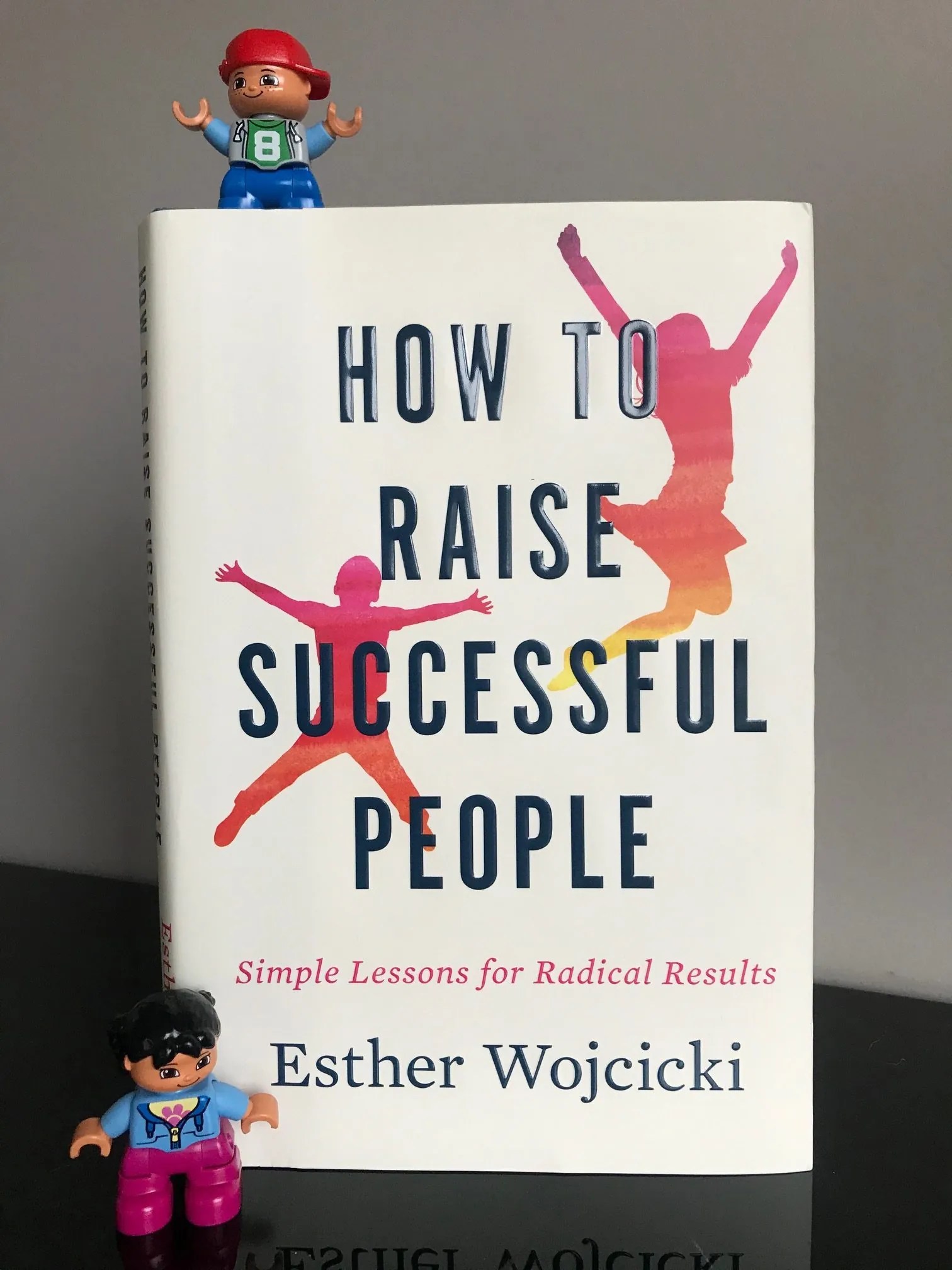 cover image of How To Raise Successful People by Esther Wojcicki