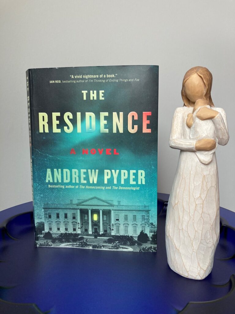 Book Review: The Residence by Andrew Pyper