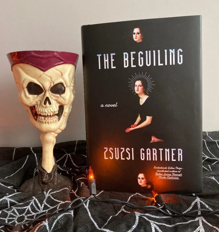 cover image of The Beguiling by Zsuzsi Gartner